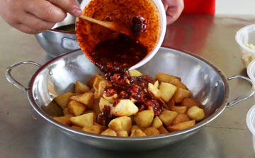 锅巴土豆的做法3